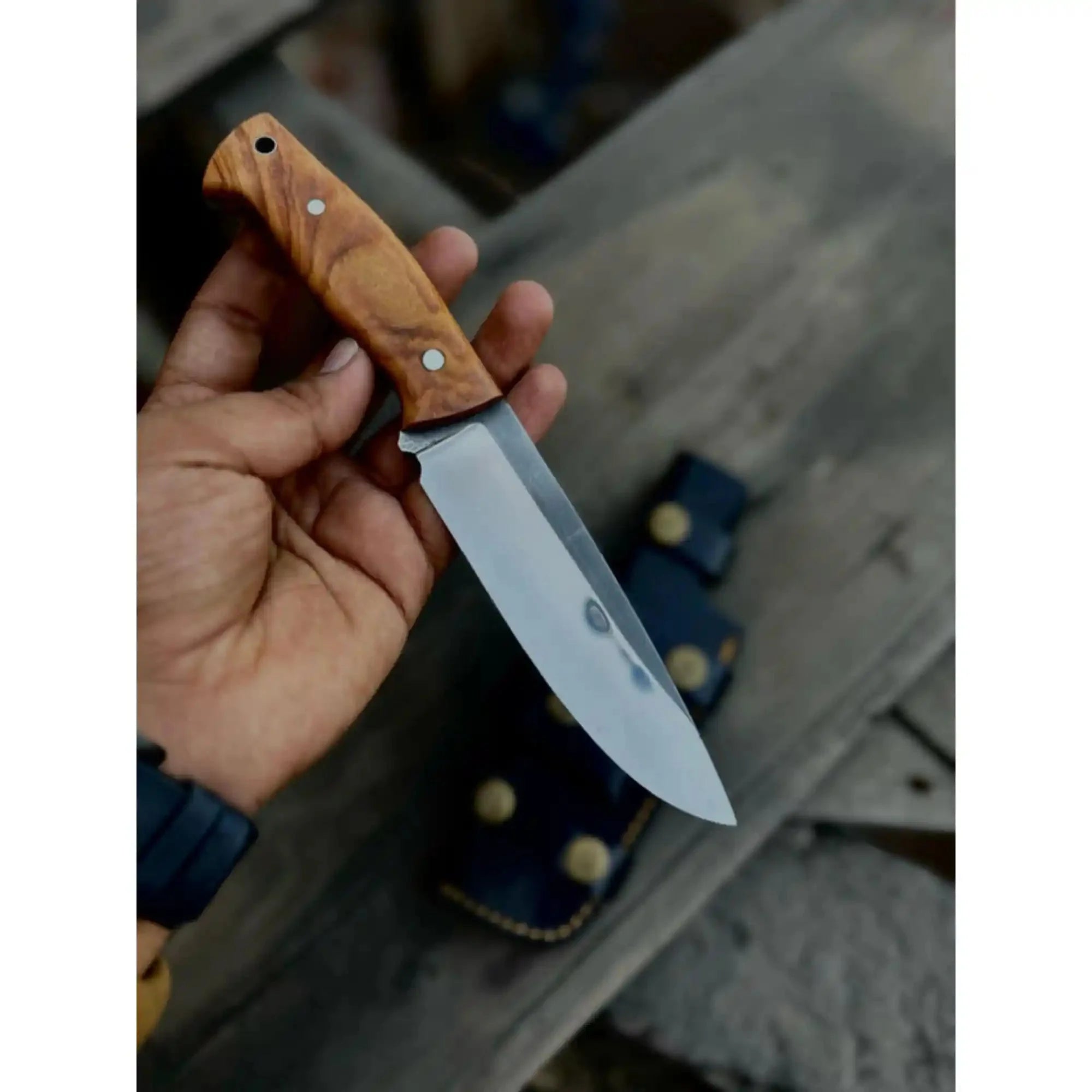 Handcrafted Hunting Knife – Walnut Wood or Black Micarta Handle | Full Tang with Leather Sheath