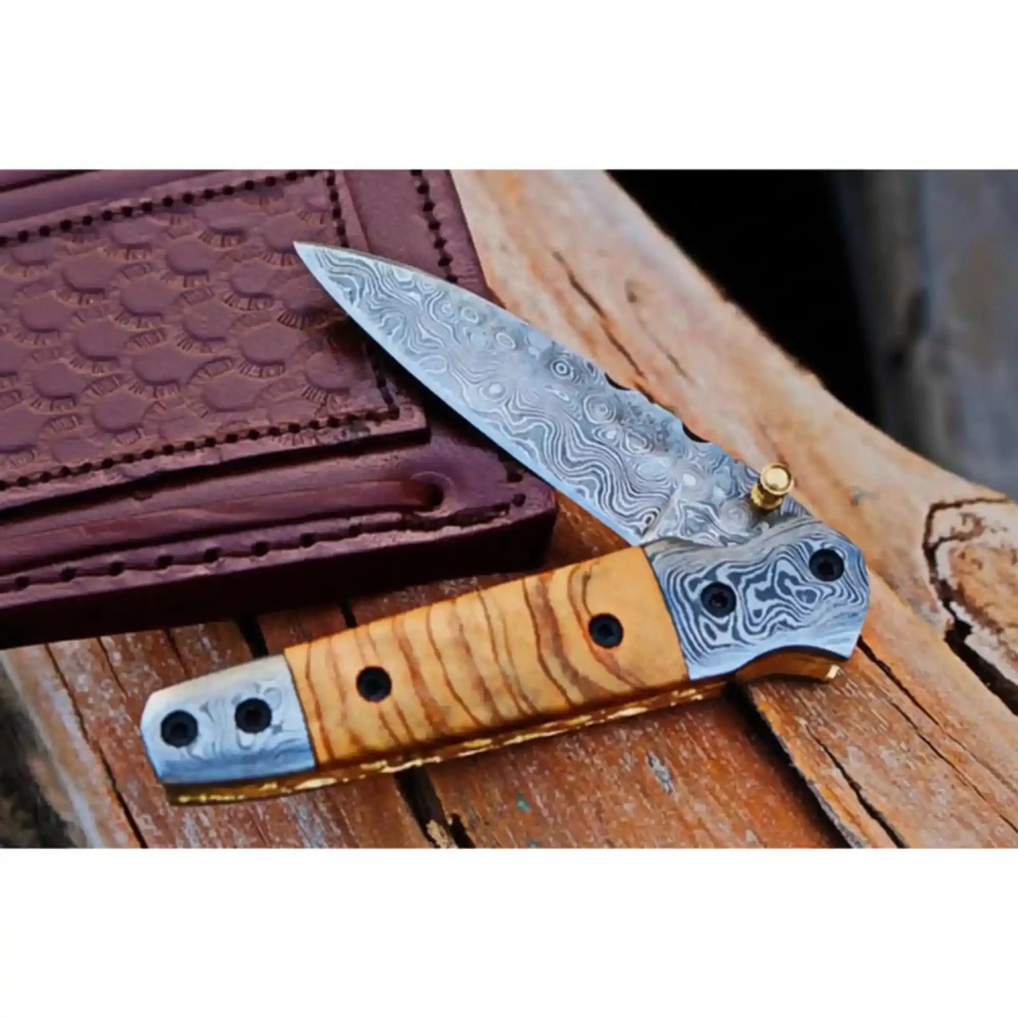 Handmade Damascus Steel Folding Knife with Olive Wood Handle – Pocket Knife for Everyday Carry & Gift