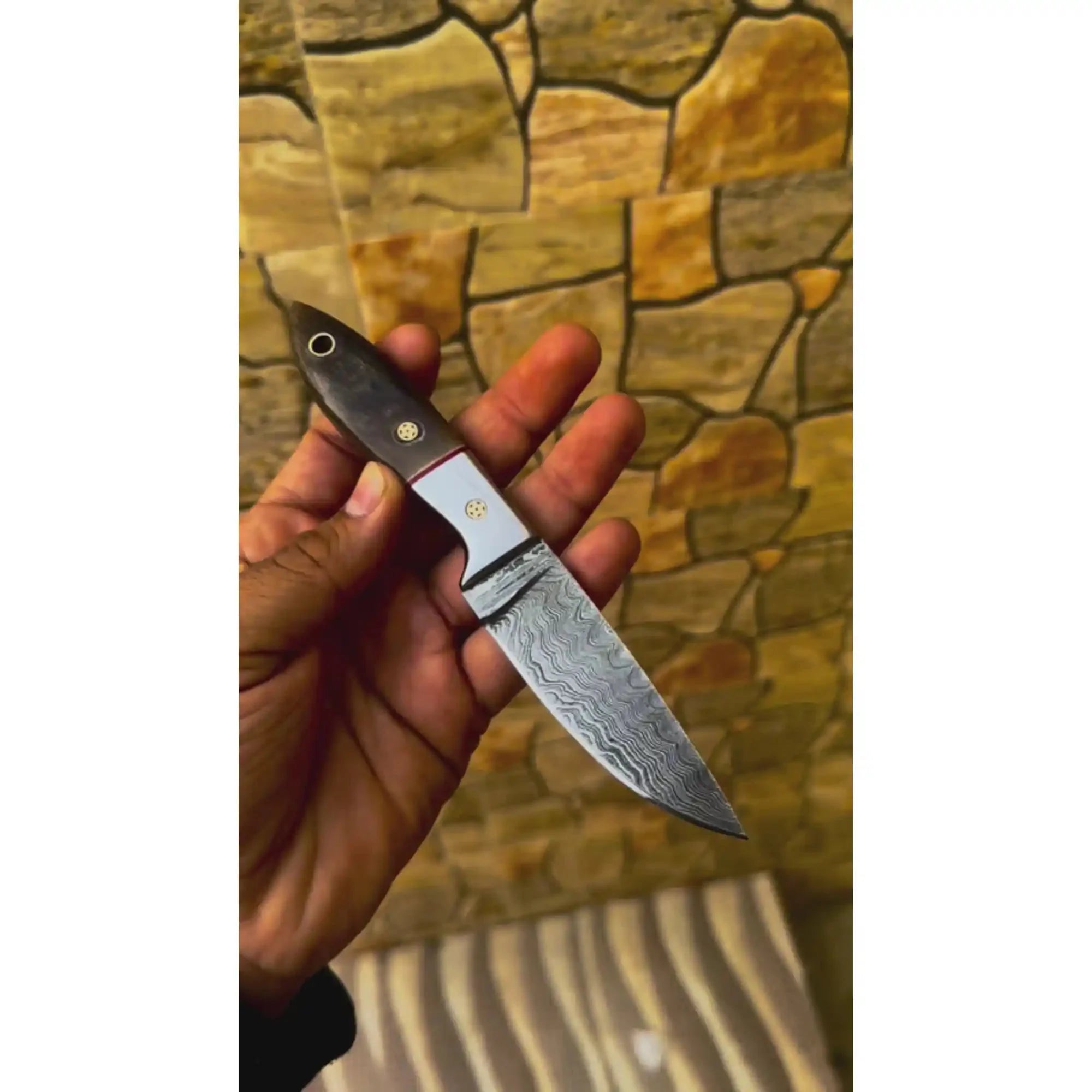 Small Damascus Utility Knife – Rosewood Handle With Leather Sheath